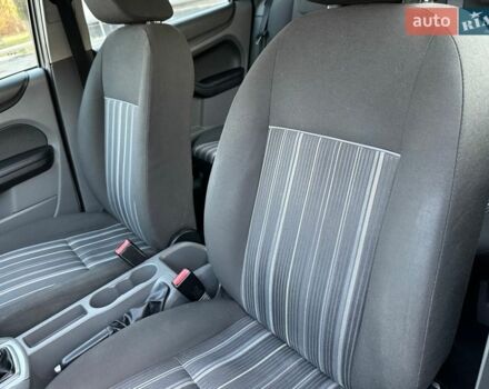 Сірий Форд Фокус, об'ємом двигуна 1.56 л та пробігом 290 тис. км за 4850 $, фото 63 на Automoto.ua