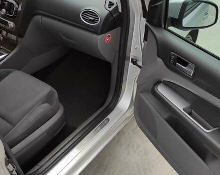 Форд Фокус 2008 в Киеве на Automoto.ua Серый Форд Фокус, объемом двигателя 1.6 л и пробегом 233 тыс. км за 5300 $, фото 34 на Automoto.ua