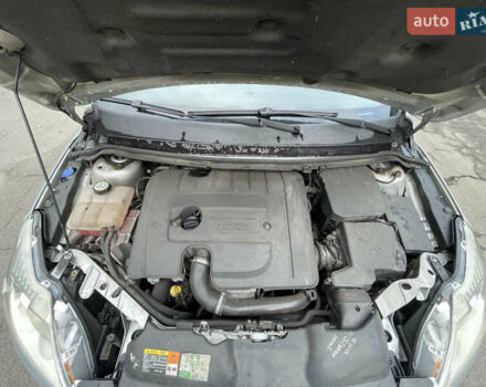 Серый Форд Фокус, объемом двигателя 1.6 л и пробегом 316 тыс. км за 4350 $, фото 17 на Automoto.ua