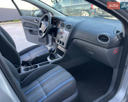 Форд Фокус 2008 у Рівному на Automoto.ua Сірий Форд Фокус, об'ємом двигуна 1.6 л та пробігом 223 тис. км за 5600 $, фото 33 на Automoto.ua