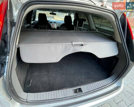 Серый Форд Фокус, объемом двигателя 1.6 л и пробегом 264 тыс. км за 3900 $, фото 20 на Automoto.ua