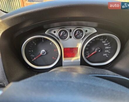 Серый Форд Фокус, объемом двигателя 1.56 л и пробегом 293 тыс. км за 5600 $, фото 6 на Automoto.ua