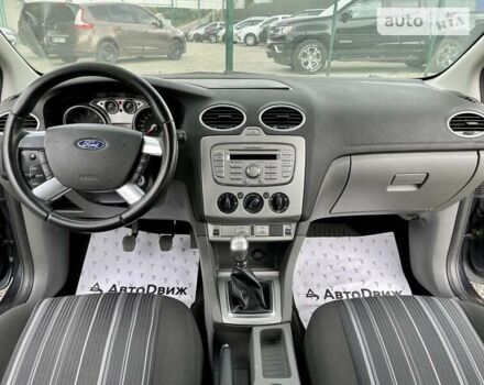 Серый Форд Фокус, объемом двигателя 1.8 л и пробегом 256 тыс. км за 5699 $, фото 28 на Automoto.ua