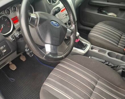 Серый Форд Фокус, объемом двигателя 1.6 л и пробегом 2 тыс. км за 5300 $, фото 1 на Automoto.ua