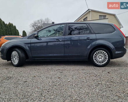 Серый Форд Фокус, объемом двигателя 1.6 л и пробегом 290 тыс. км за 6600 $, фото 7 на Automoto.ua