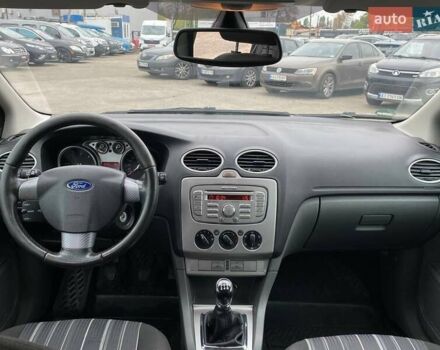 Серый Форд Фокус, объемом двигателя 1.56 л и пробегом 330 тыс. км за 5890 $, фото 25 на Automoto.ua