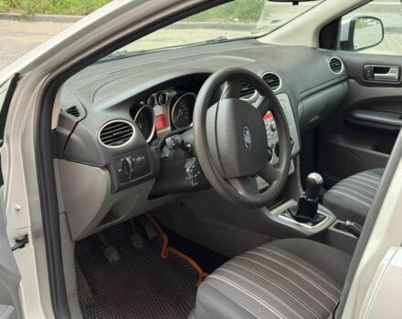 Серый Форд Фокус, объемом двигателя 0 л и пробегом 250 тыс. км за 5350 $, фото 4 на Automoto.ua