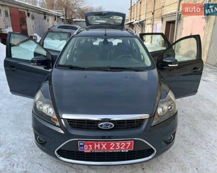 Сірий Форд Фокус, об'ємом двигуна 1.6 л та пробігом 228 тис. км за 5999 $, фото 6 на Automoto.ua