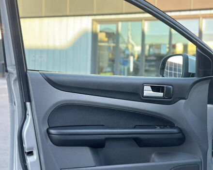 Серый Форд Фокус, объемом двигателя 1.6 л и пробегом 210 тыс. км за 5200 $, фото 37 на Automoto.ua