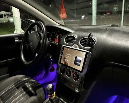 Серый Форд Фокус, объемом двигателя 1.8 л и пробегом 235 тыс. км за 5900 $, фото 9 на Automoto.ua