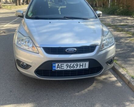 Серый Форд Фокус, объемом двигателя 1.6 л и пробегом 233 тыс. км за 5300 $, фото 1 на Automoto.ua