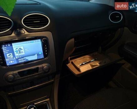 Сірий Форд Фокус, об'ємом двигуна 1.6 л та пробігом 251 тис. км за 6700 $, фото 36 на Automoto.ua