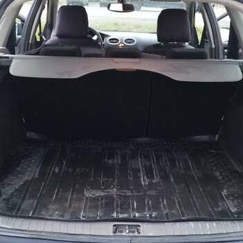 Серый Форд Фокус, объемом двигателя 1.56 л и пробегом 280 тыс. км за 4800 $, фото 8 на Automoto.ua