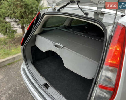 Серый Форд Фокус, объемом двигателя 1.6 л и пробегом 264 тыс. км за 4150 $, фото 34 на Automoto.ua