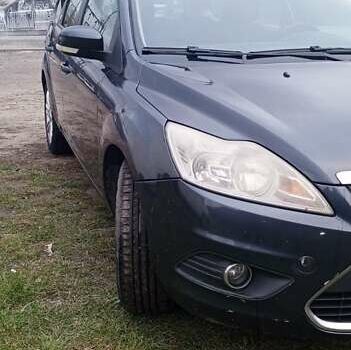 Серый Форд Фокус, объемом двигателя 1.56 л и пробегом 280 тыс. км за 4800 $, фото 3 на Automoto.ua