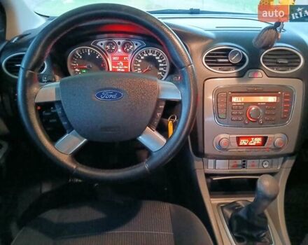 Сірий Форд Фокус, об'ємом двигуна 1.56 л та пробігом 274 тис. км за 4600 $, фото 6 на Automoto.ua