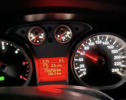 Сірий Форд Фокус, об'ємом двигуна 1.8 л та пробігом 235 тис. км за 5900 $, фото 7 на Automoto.ua