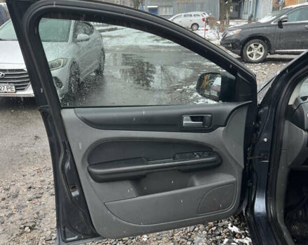 Серый Форд Фокус, объемом двигателя 1.6 л и пробегом 360 тыс. км за 4700 $, фото 10 на Automoto.ua