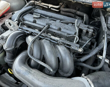 Серый Форд Фокус, объемом двигателя 1.6 л и пробегом 210 тыс. км за 5200 $, фото 84 на Automoto.ua