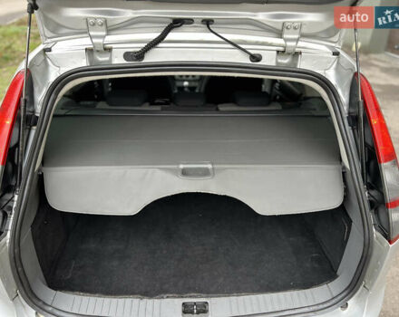 Серый Форд Фокус, объемом двигателя 1.6 л и пробегом 264 тыс. км за 4150 $, фото 36 на Automoto.ua