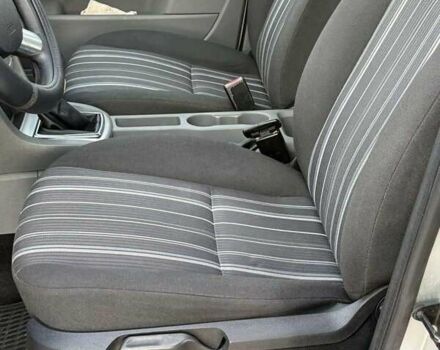 Серый Форд Фокус, объемом двигателя 1.56 л и пробегом 222 тыс. км за 5200 $, фото 11 на Automoto.ua