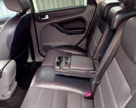 Серый Форд Фокус, объемом двигателя 1.8 л и пробегом 194 тыс. км за 6700 $, фото 7 на Automoto.ua