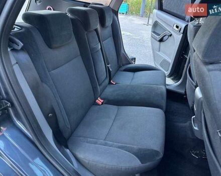 Серый Форд Фокус, объемом двигателя 2 л и пробегом 243 тыс. км за 5700 $, фото 5 на Automoto.ua