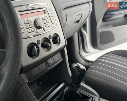 Сірий Форд Фокус, об'ємом двигуна 1.6 л та пробігом 225 тис. км за 4350 $, фото 42 на Automoto.ua