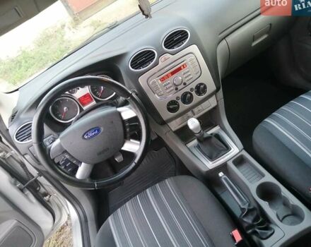Сірий Форд Фокус, об'ємом двигуна 1.6 л та пробігом 250 тис. км за 5300 $, фото 18 на Automoto.ua
