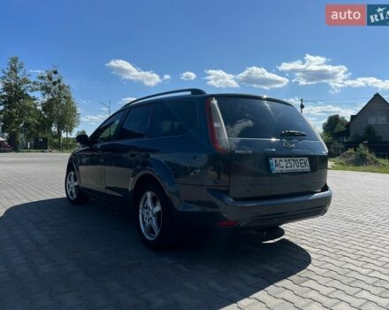 Сірий Форд Фокус, об'ємом двигуна 1.56 л та пробігом 296 тис. км за 4400 $, фото 31 на Automoto.ua