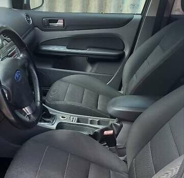 Форд Фокус 2008 в Очакове на Automoto.ua Серый Форд Фокус, объемом двигателя 1.56 л и пробегом 300 тыс. км за 5499 $, фото 5 на Automoto.ua