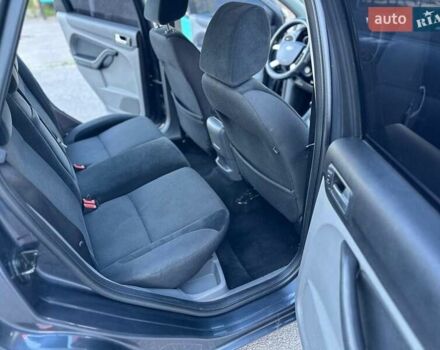 Серый Форд Фокус, объемом двигателя 2 л и пробегом 243 тыс. км за 5700 $, фото 2 на Automoto.ua