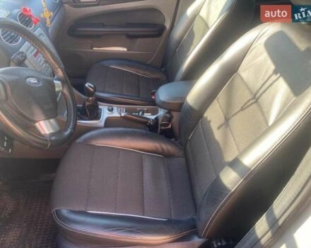 Сірий Форд Фокус, об'ємом двигуна 1.6 л та пробігом 237 тис. км за 5500 $, фото 7 на Automoto.ua