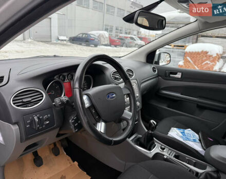 Серый Форд Фокус, объемом двигателя 1.6 л и пробегом 277 тыс. км за 5650 $, фото 21 на Automoto.ua