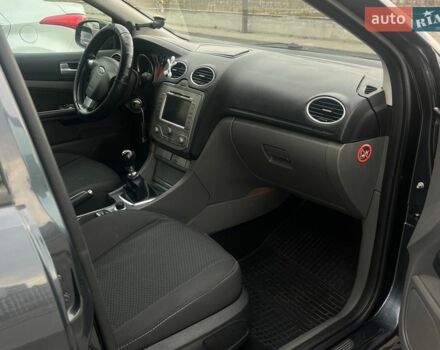 Серый Форд Фокус, объемом двигателя 2 л и пробегом 351 тыс. км за 5500 $, фото 13 на Automoto.ua