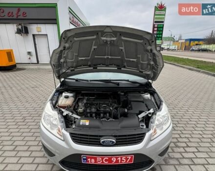 Сірий Форд Фокус, об'ємом двигуна 1.6 л та пробігом 224 тис. км за 6500 $, фото 60 на Automoto.ua