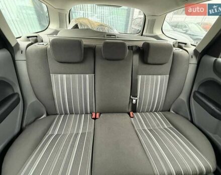 Серый Форд Фокус, объемом двигателя 1.6 л и пробегом 278 тыс. км за 5500 $, фото 19 на Automoto.ua