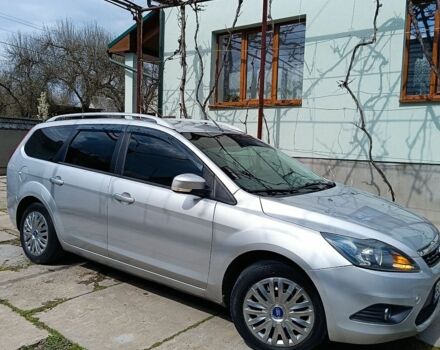 Сірий Форд Фокус, об'ємом двигуна 1.6 л та пробігом 305 тис. км за 4470 $, фото 1 на Automoto.ua