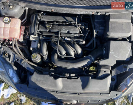 Серый Форд Фокус, объемом двигателя 1.6 л и пробегом 300 тыс. км за 5400 $, фото 19 на Automoto.ua