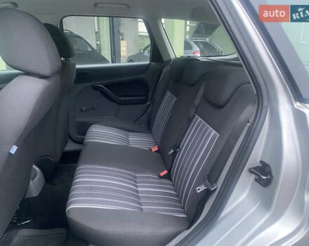 Серый Форд Фокус, объемом двигателя 1.6 л и пробегом 228 тыс. км за 4650 $, фото 24 на Automoto.ua