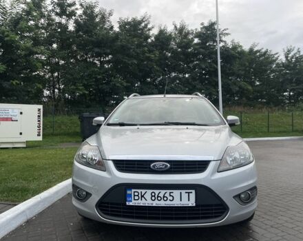 Серый Форд Фокус, объемом двигателя 1.6 л и пробегом 208 тыс. км за 5800 $, фото 1 на Automoto.ua