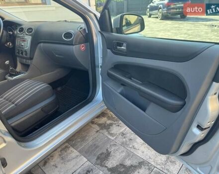 Серый Форд Фокус, объемом двигателя 1.6 л и пробегом 199 тыс. км за 4950 $, фото 46 на Automoto.ua