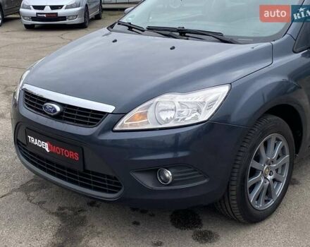 Серый Форд Фокус, объемом двигателя 1.56 л и пробегом 330 тыс. км за 5890 $, фото 4 на Automoto.ua