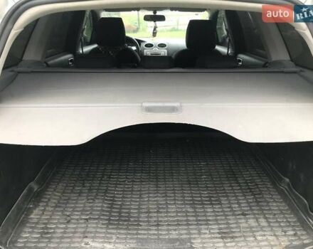 Сірий Форд Фокус, об'ємом двигуна 1.6 л та пробігом 241 тис. км за 4800 $, фото 16 на Automoto.ua