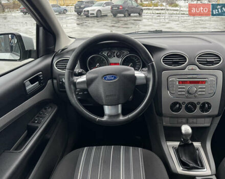 Серый Форд Фокус, объемом двигателя 1.6 л и пробегом 250 тыс. км за 5250 $, фото 33 на Automoto.ua