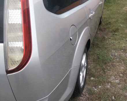 Серый Форд Фокус, объемом двигателя 1.6 л и пробегом 225 тыс. км за 5800 $, фото 7 на Automoto.ua