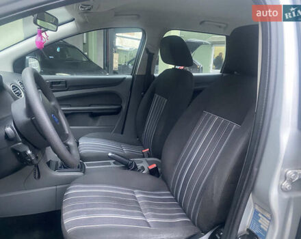 Серый Форд Фокус, объемом двигателя 1.6 л и пробегом 228 тыс. км за 4650 $, фото 21 на Automoto.ua