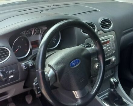 Сірий Форд Фокус, об'ємом двигуна 1.6 л та пробігом 230 тис. км за 5600 $, фото 6 на Automoto.ua