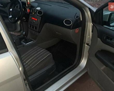 Сірий Форд Фокус, об'ємом двигуна 1.56 л та пробігом 207 тис. км за 4900 $, фото 18 на Automoto.ua