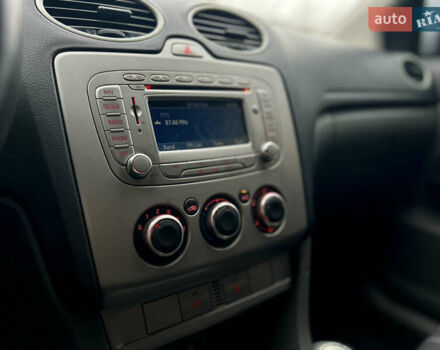 Форд Фокус 2008 в Львове на Automoto.ua Серый Форд Фокус, объемом двигателя 1.6 л и пробегом 262 тыс. км за 4500 $, фото 14 на Automoto.ua